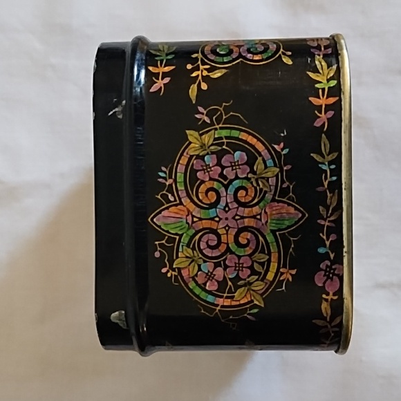 SINGER SEWING MACHINE VINTAGE TIN, EXCELLENT CONDITION - Picture 5 of 9